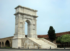 Arco_di_Traiano.jpg