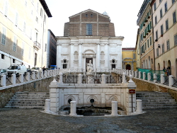 piazzadelpapa.jpg